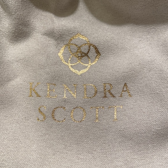 Kendra Scott Small Jewelry Dust Bag protective storage - Picture 3 of 3